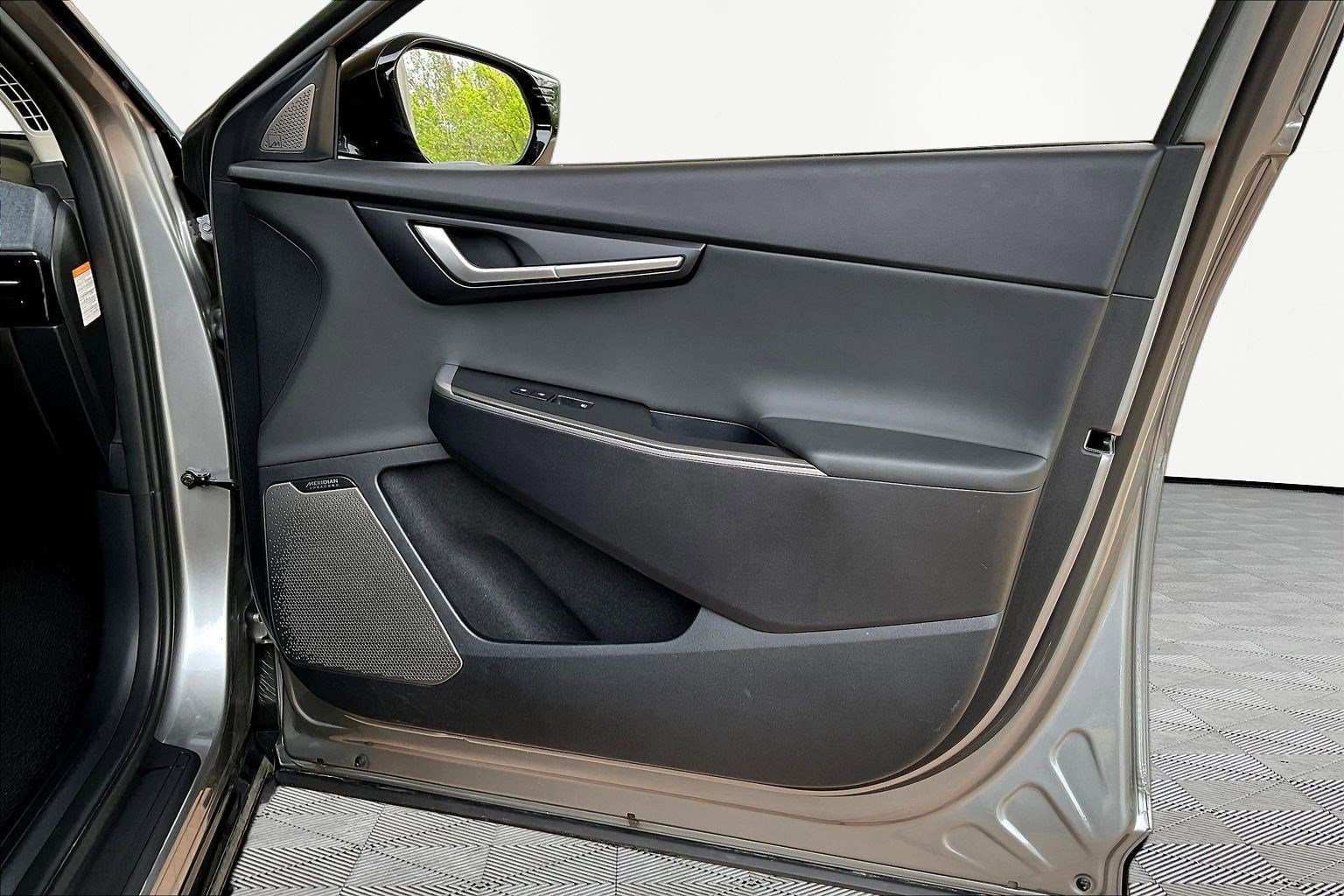 Used 2024 Kia EV6 Wind w/ Wind Technology Package AWD/4WD image 28