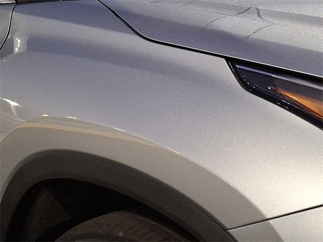 Certified 2024 Toyota Highlander XLE image 11