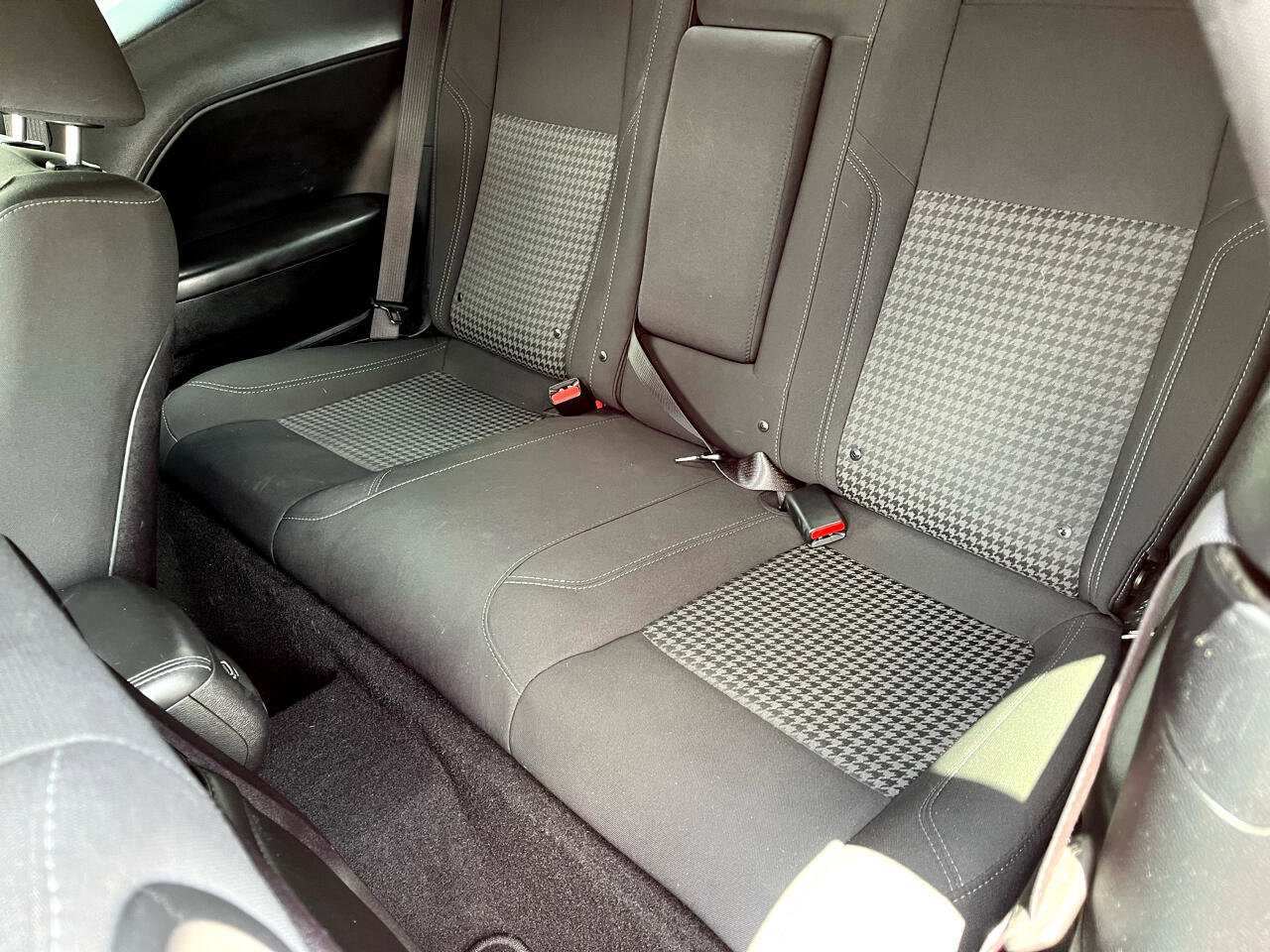 Used 2019 Dodge Challenger SXT image 14
