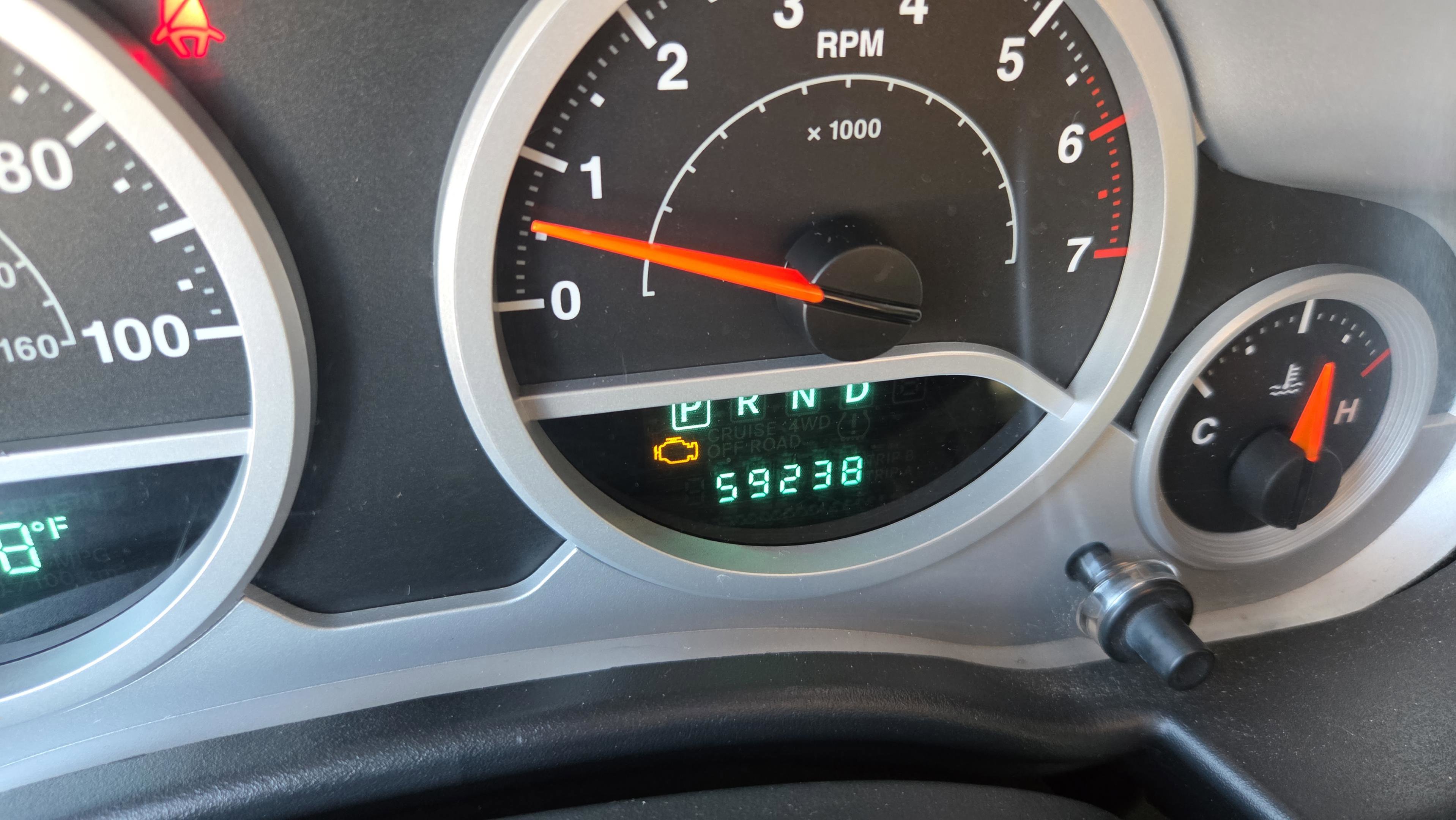 Used 2008 Jeep Wrangler Unlimited Sahara w/ Dual Top Group image 22