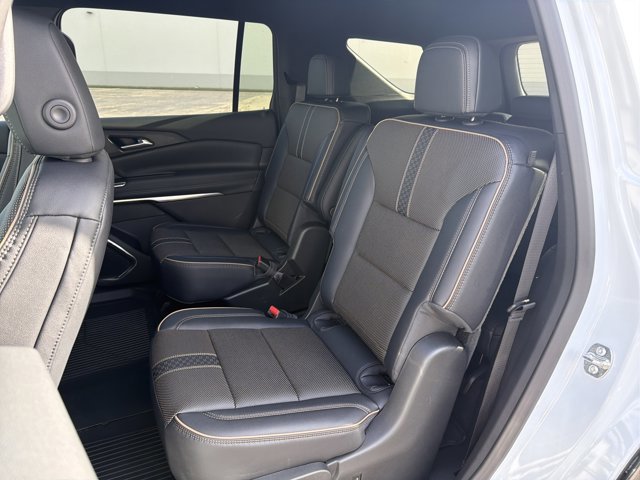 New 2026 Chevrolet Traverse High Country w/ LPO, Floor Liner Package image 25