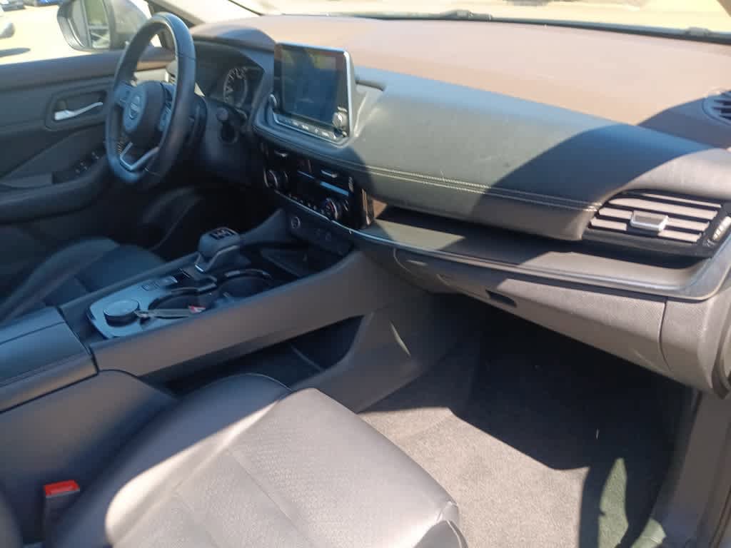 Used 2022 Nissan Rogue SV w/ SV Premium Package AWD/4WD image 25