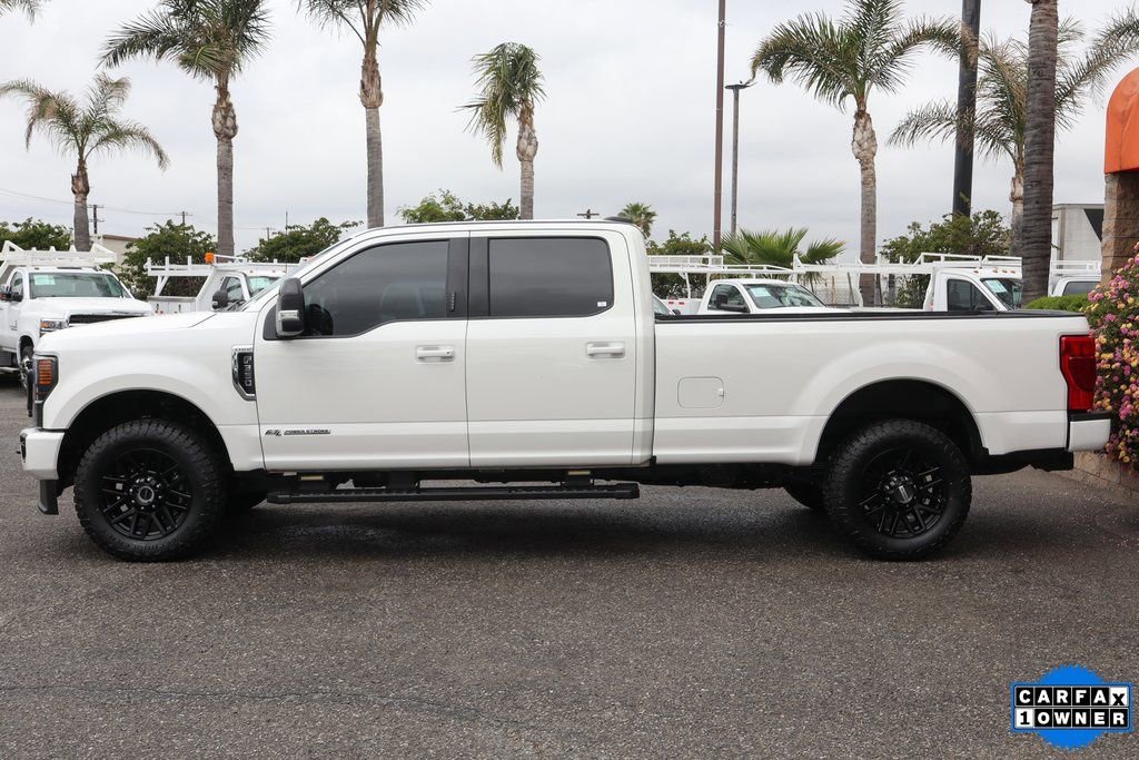 Used 2022 Ford F350 Lariat w/ Black Appearance Package image 5