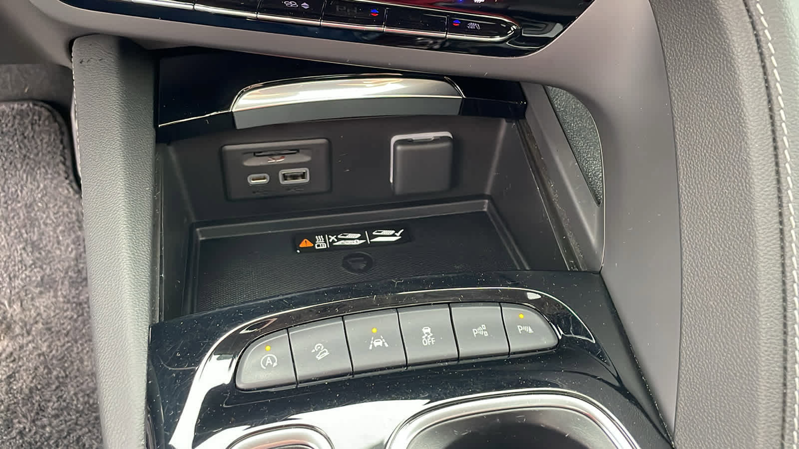 Certified 2023 Buick Envision Avenir image 19