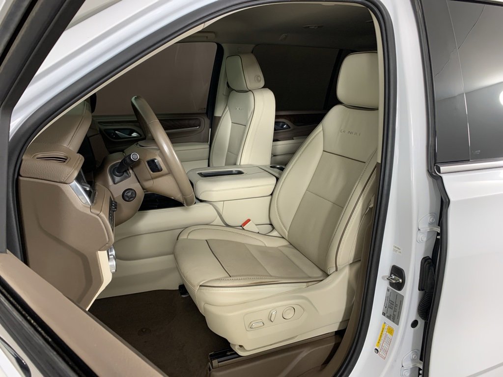 Used 2022 GMC Yukon XL Denali image 17