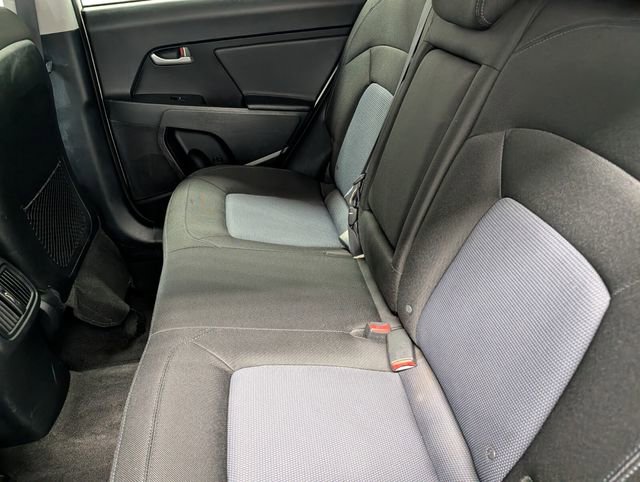 Used 2016 Kia Sportage LX image 8