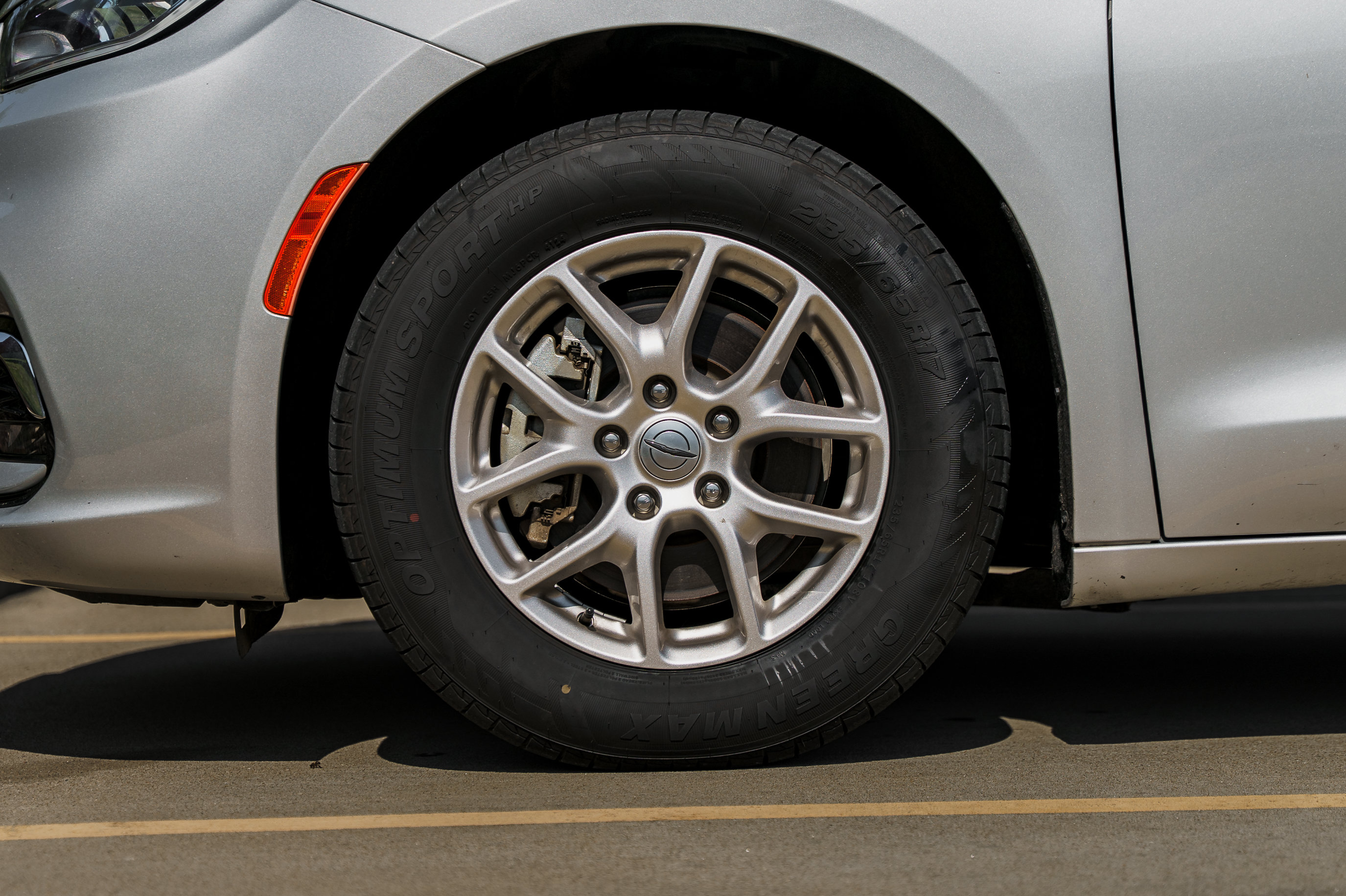 Used 2024 Chrysler Pacifica Touring-L FWD image 28