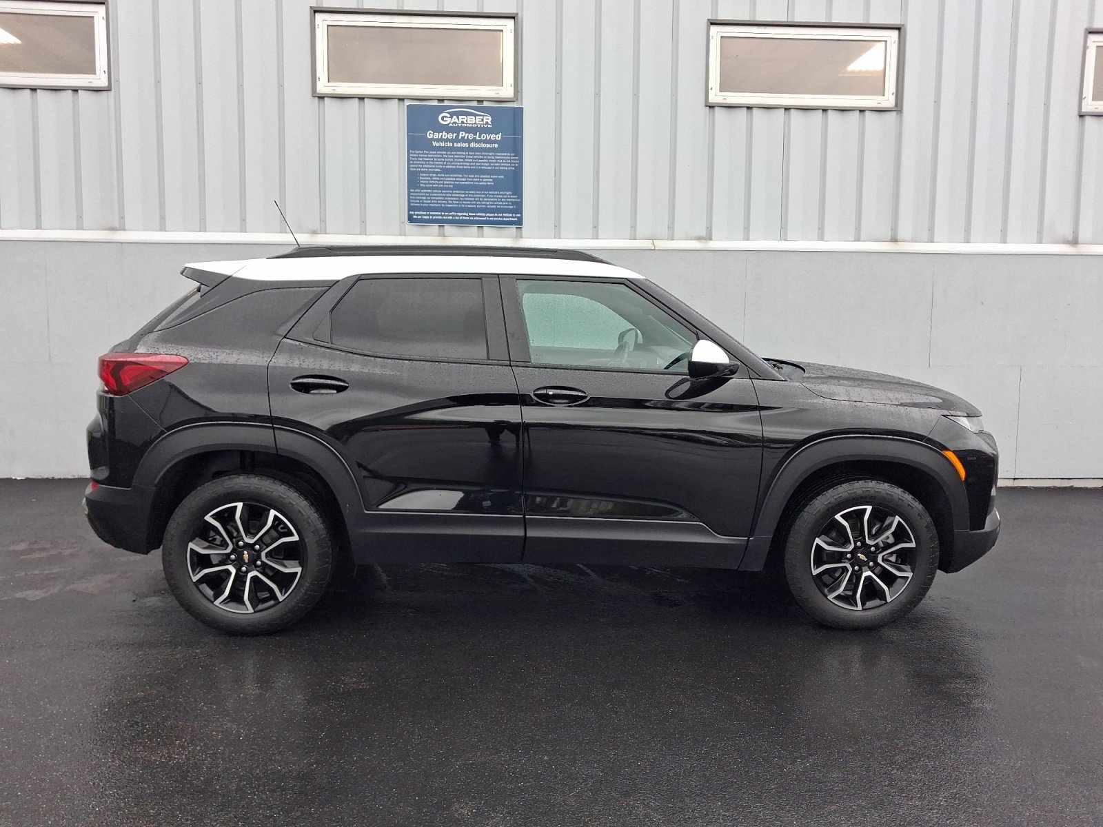 Used 2023 Chevrolet TrailBlazer ACTIV w/ Convenience Package AWD/4WD image 9
