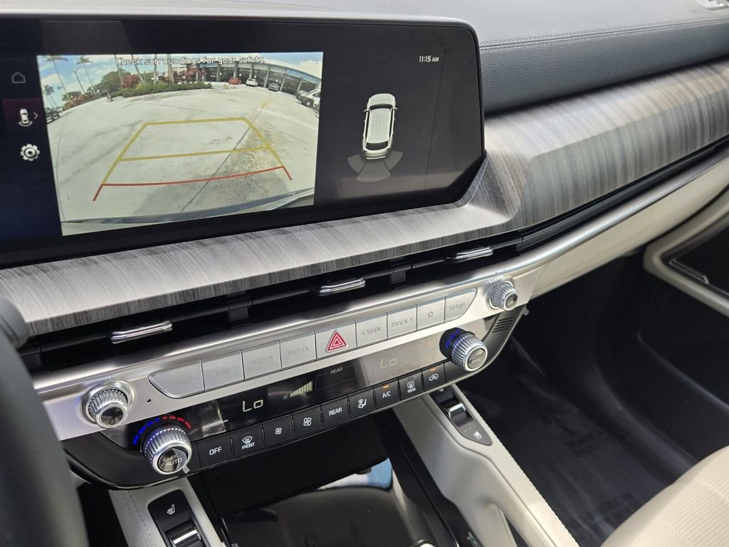 Used 2025 Kia Telluride EX w/ EX Captain's Chair Package FWD image 22