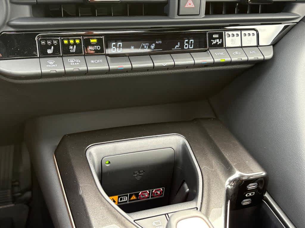 Used 2025 Toyota Crown Signia w/ Advanced Technology Package AWD/4WD image 15