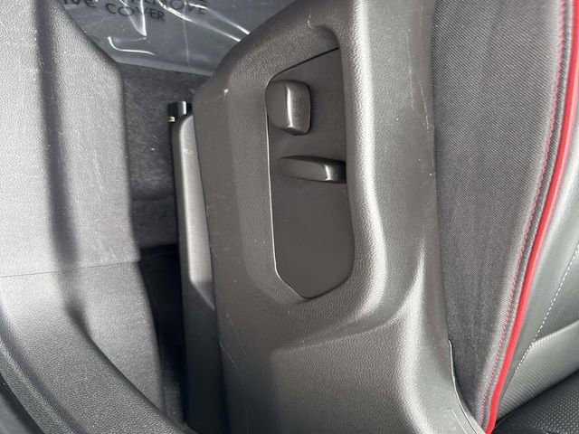 Used 2023 Buick Envision Essence w/ Sport Touring Package image 23