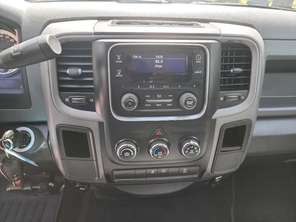 Used 2015 RAM 1500 Tradesman RWD image 21