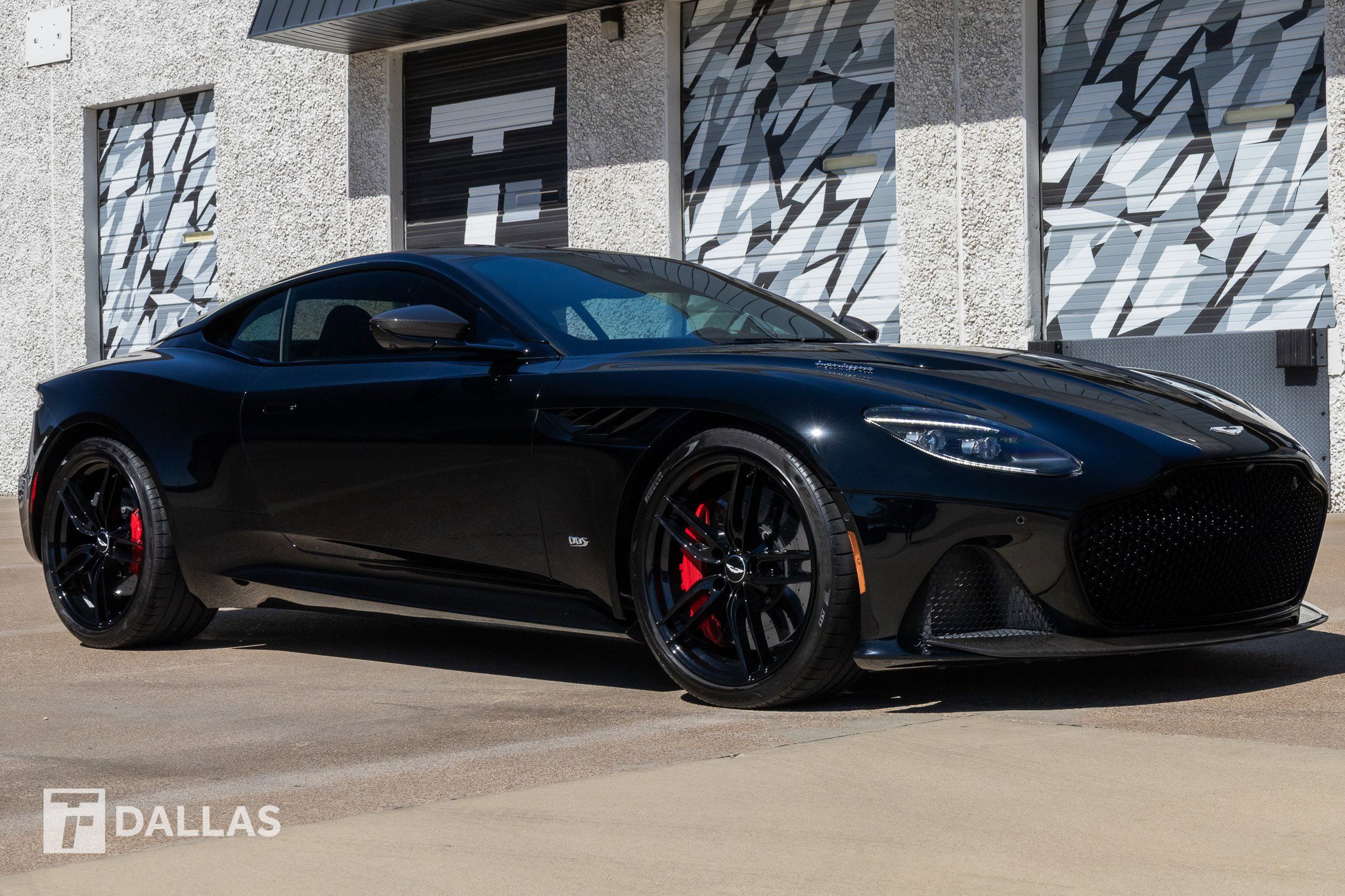 Used 2020 Aston Martin DBS Superleggera RWD image 19