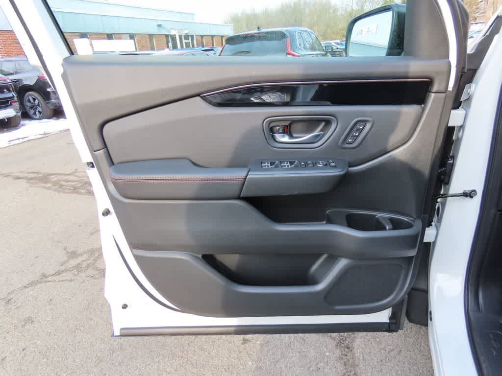 New 2026 Honda Pilot TrailSport image 19