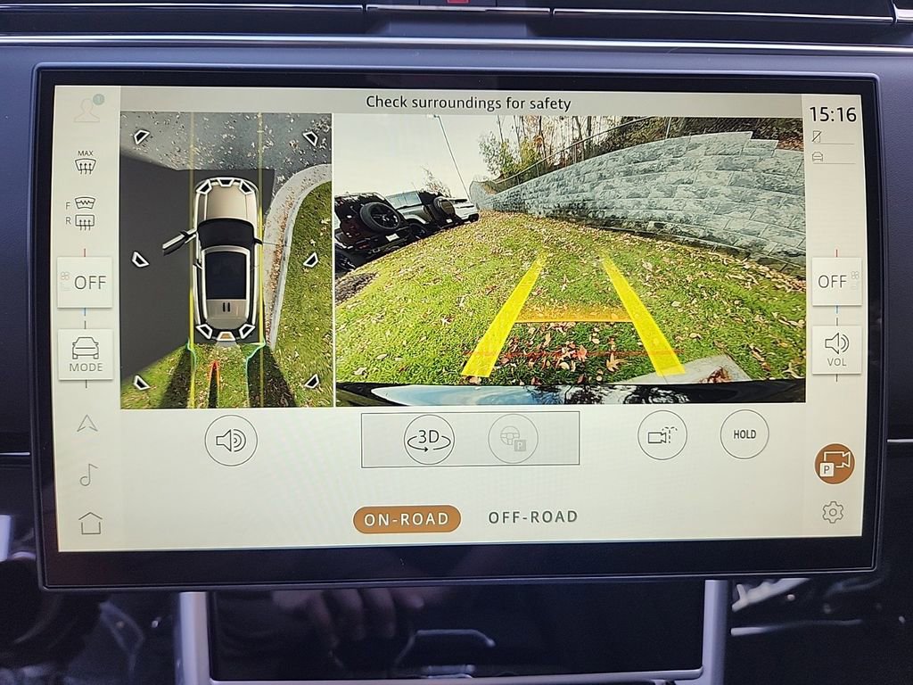 Used 2025 Land Rover Range Rover SE image 22