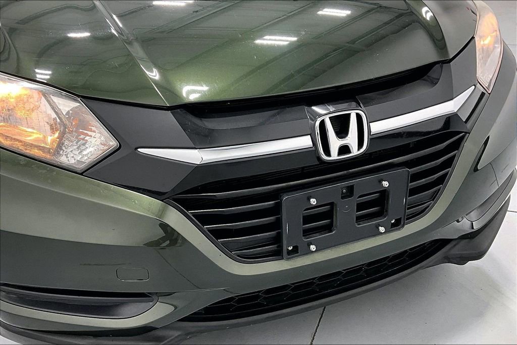 Used 2017 Honda HR-V LX image 35