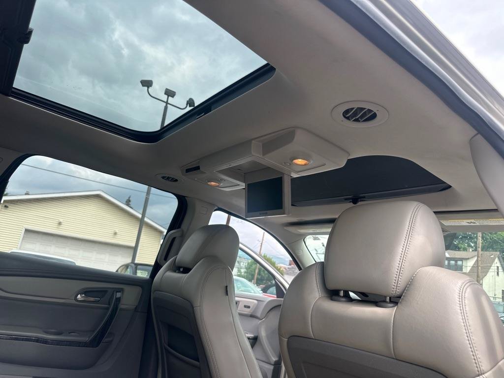 Used 2013 Chevrolet Traverse LTZ AWD/4WD image 24