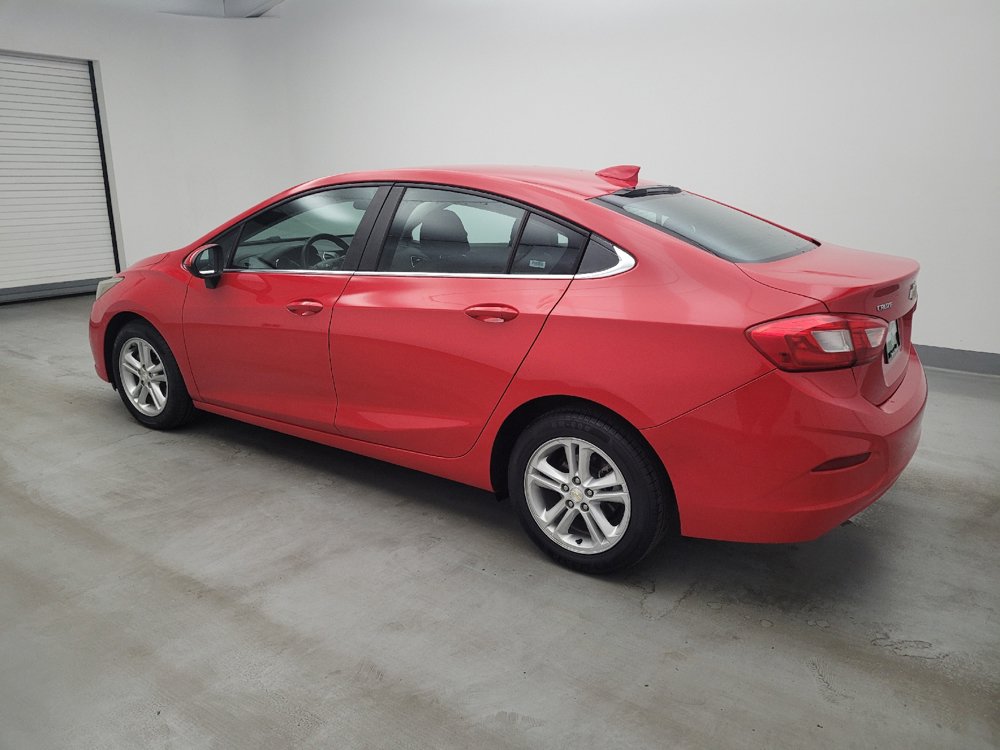 Used 2017 Chevrolet Cruze LT FWD image 3