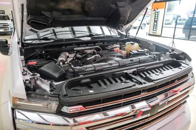 Used 2022 Chevrolet Silverado 2500 High Country w/ Z71 Off-Road Package AWD/4WD image 59