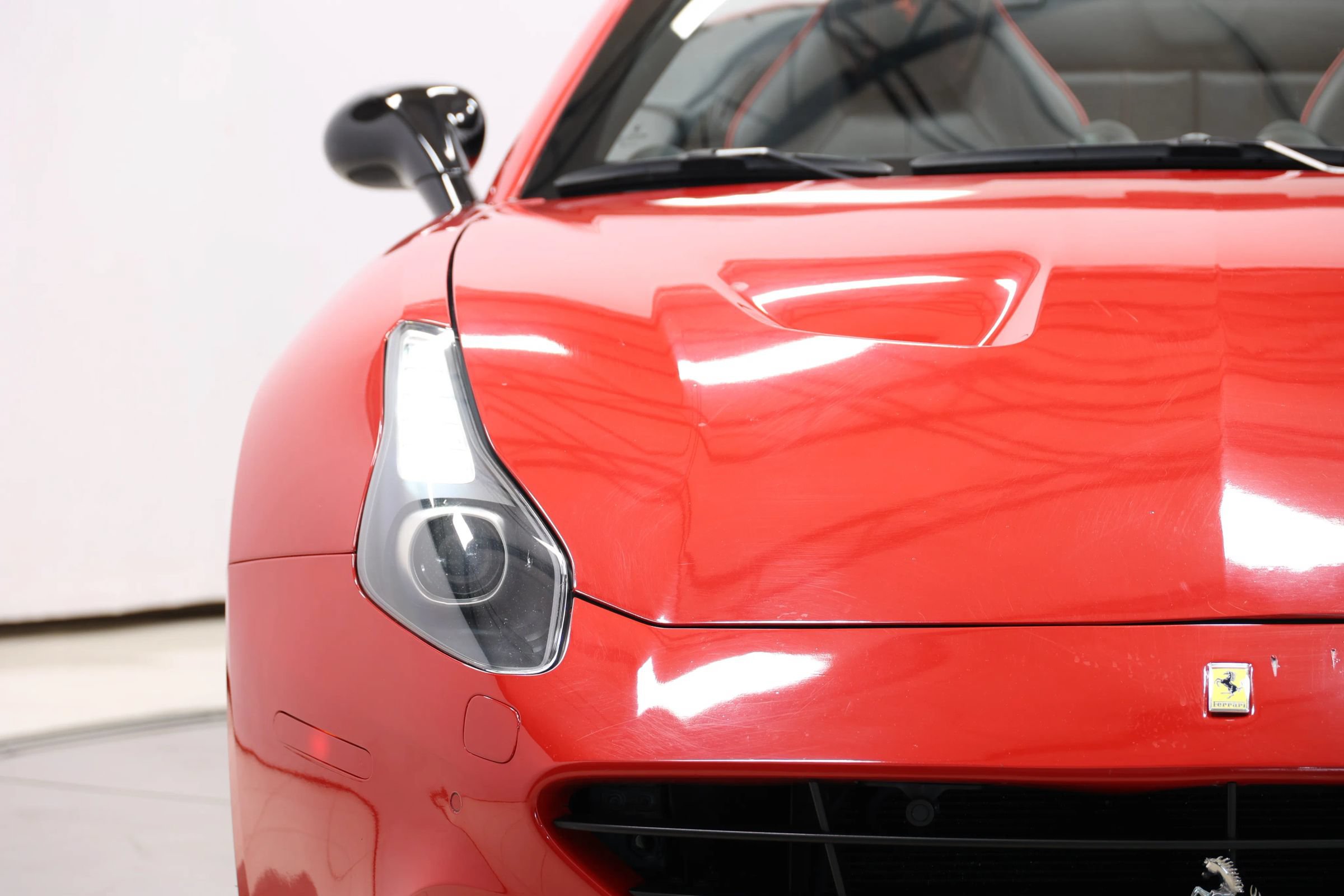 Used 2017 Ferrari California T RWD image 88