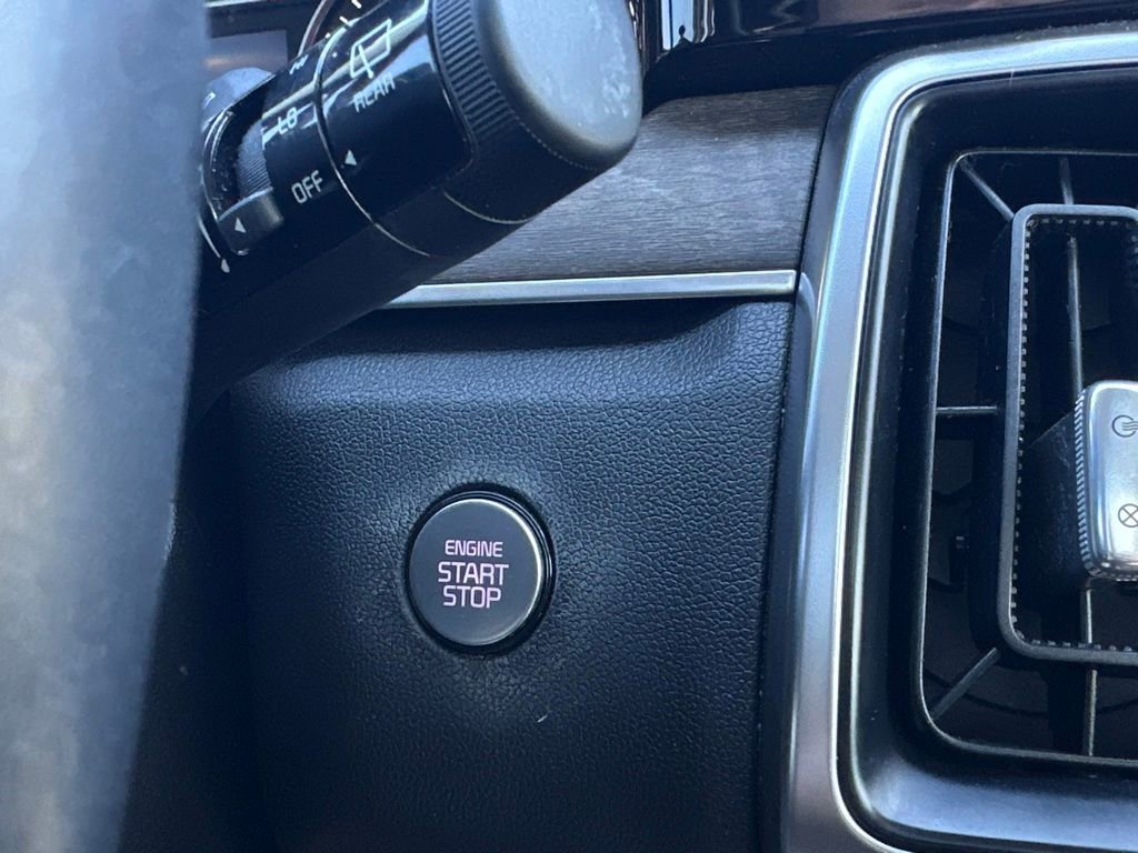 Used 2022 Kia Sorento S w/ Panoramic Sunroof Package image 18