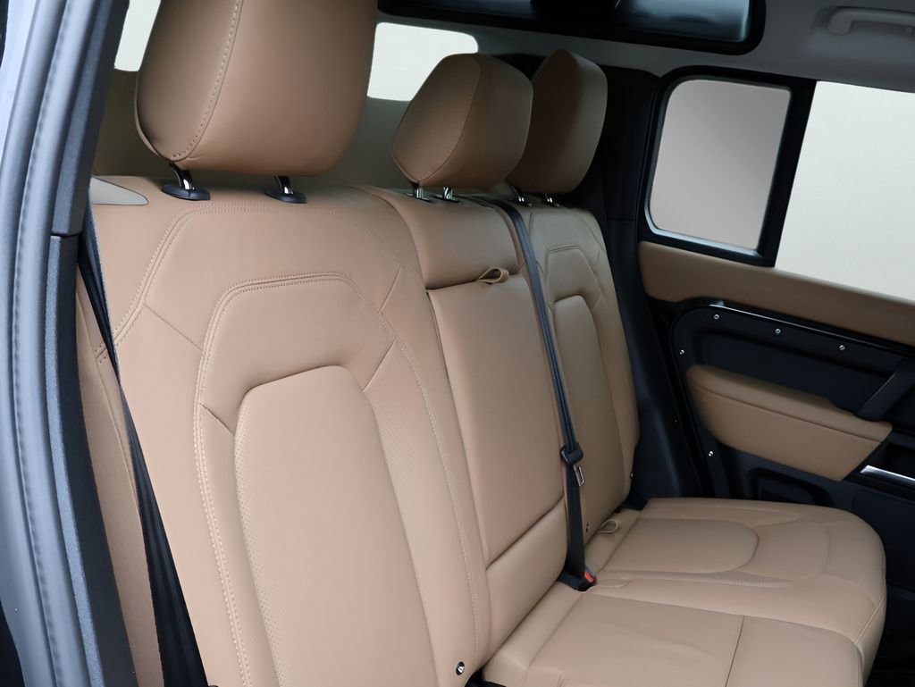 New 2026 Land Rover Defender 110 S AWD/4WD image 12