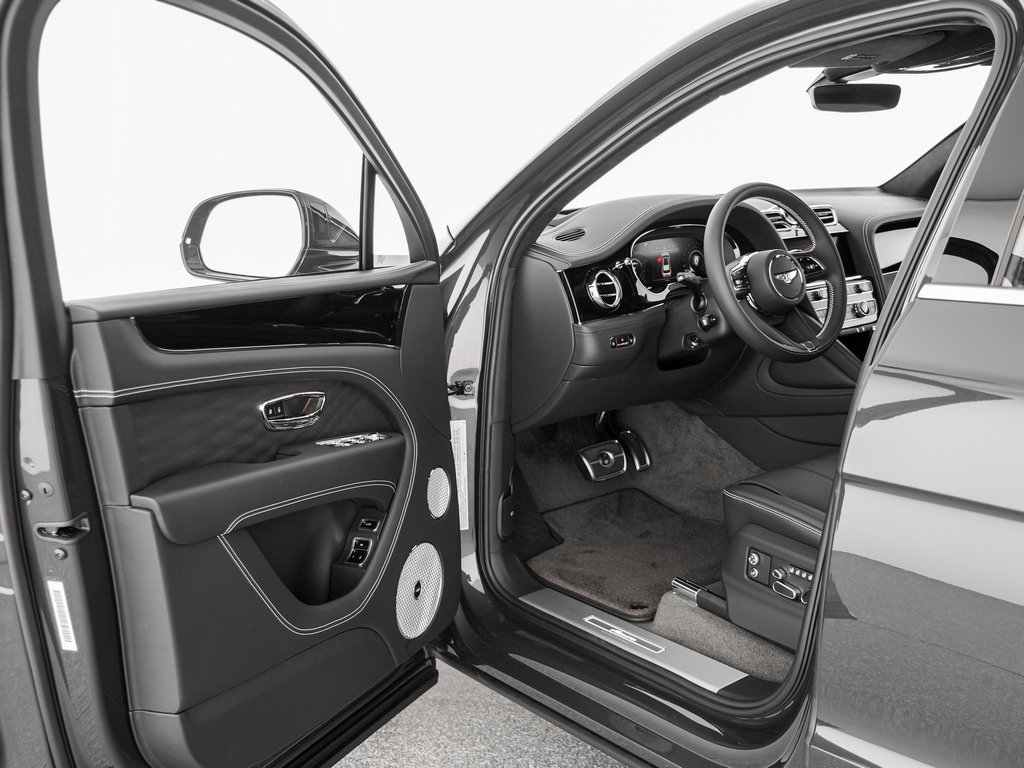 New 2026 Bentley Bentayga AWD/4WD image 11