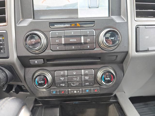 Used 2017 Ford F150 Raptor w/ Equipment Group 802A Luxury AWD/4WD image 19