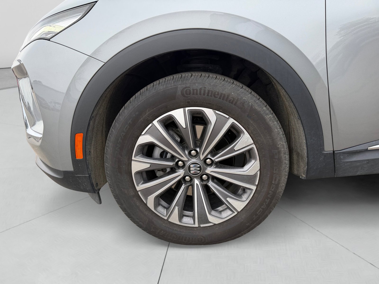 Used 2024 Buick Envision Preferred image 14