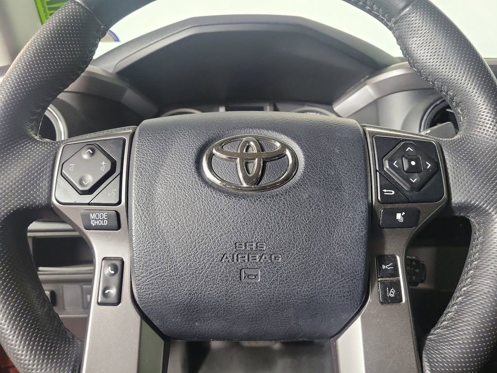 Used 2018 Toyota Tacoma SR5 RWD image 15