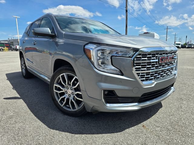 Used 2023 GMC Terrain Denali w/ Denali Premium Package AWD/4WD video 1