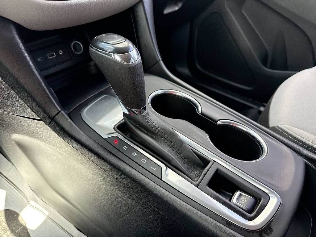 Used 2019 Chevrolet Equinox LT FWD image 20