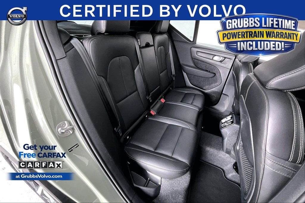 Certified 2025 Volvo XC40 B5 Plus AWD/4WD image 36