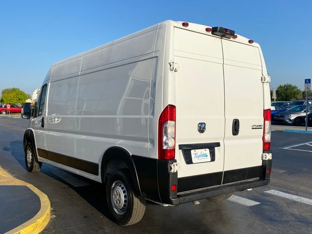 Used 2025 RAM ProMaster 2500 w/ Convenience Group image 7