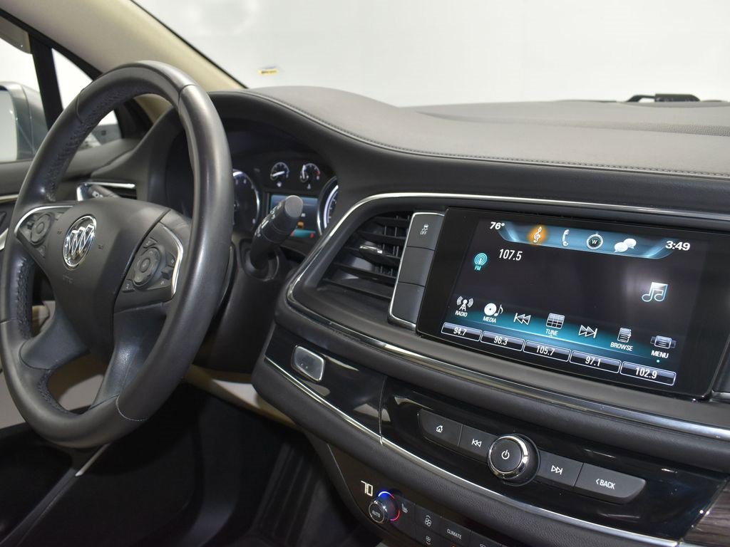 Used 2018 Buick Enclave Essence image 28