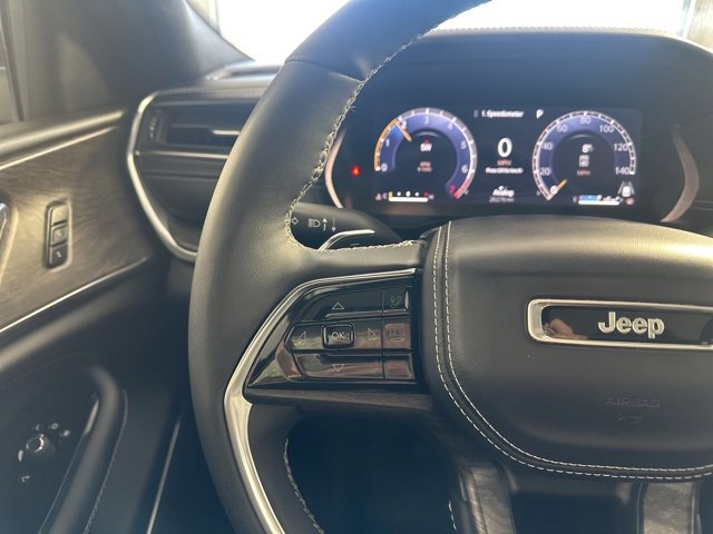 Used 2024 Jeep Grand Cherokee L Overland image 27