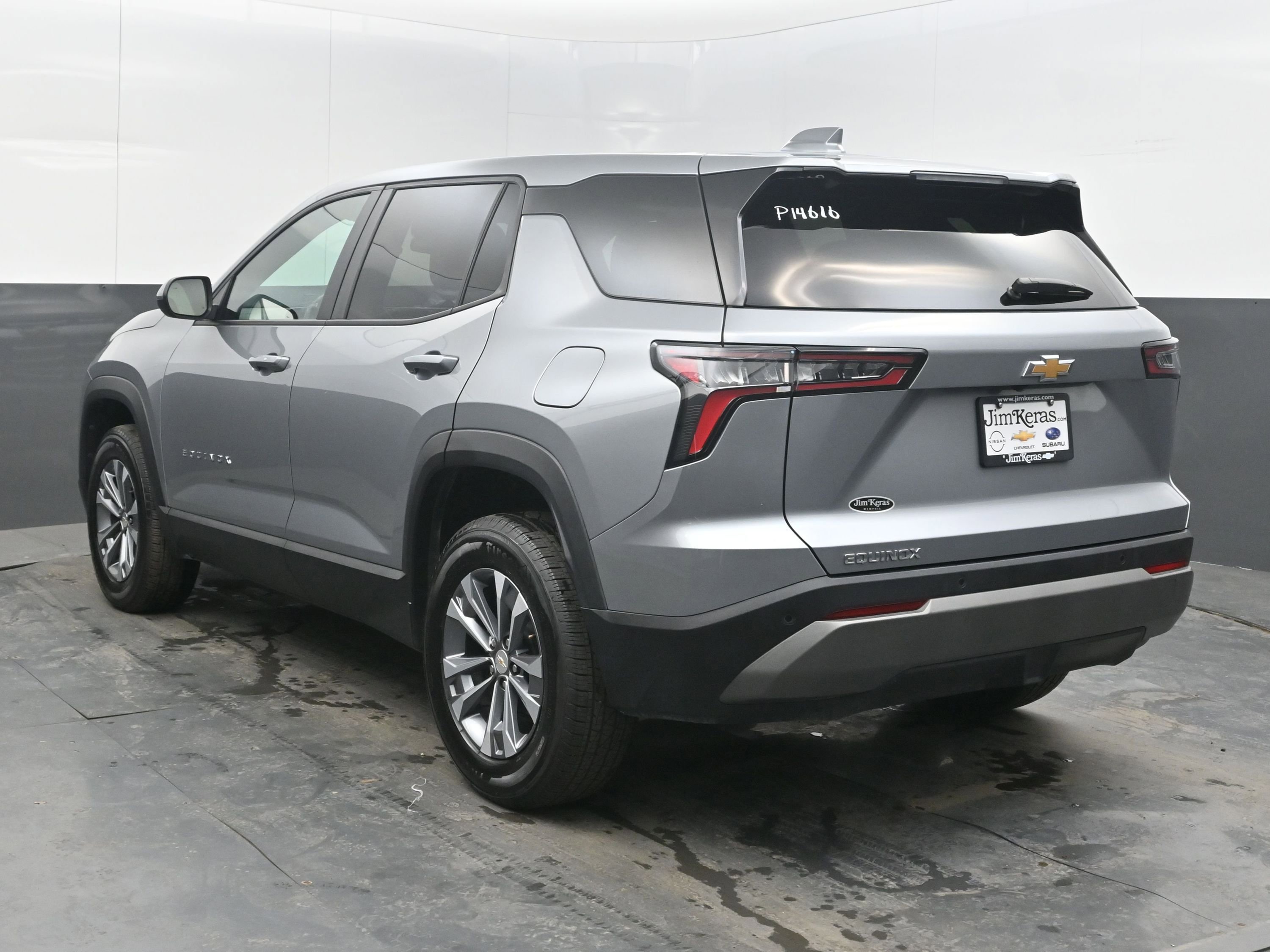 Used 2025 Chevrolet Equinox LT image 8