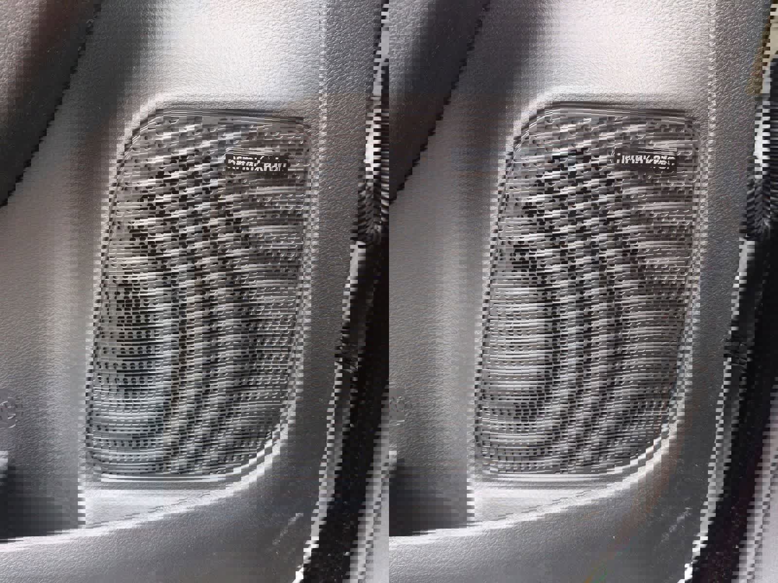 New 2026 Chrysler Pacifica Limited image 24