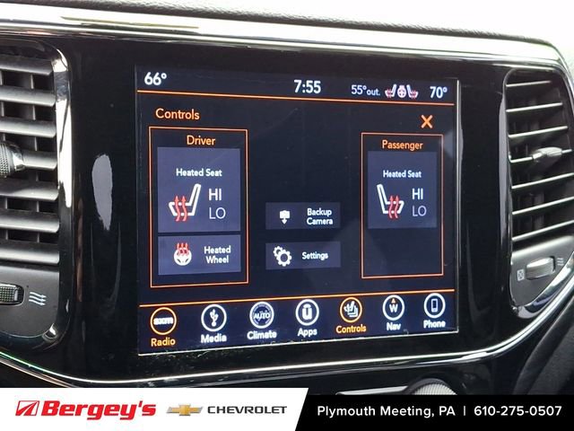 Used 2019 Jeep Grand Cherokee Altitude AWD/4WD image 27