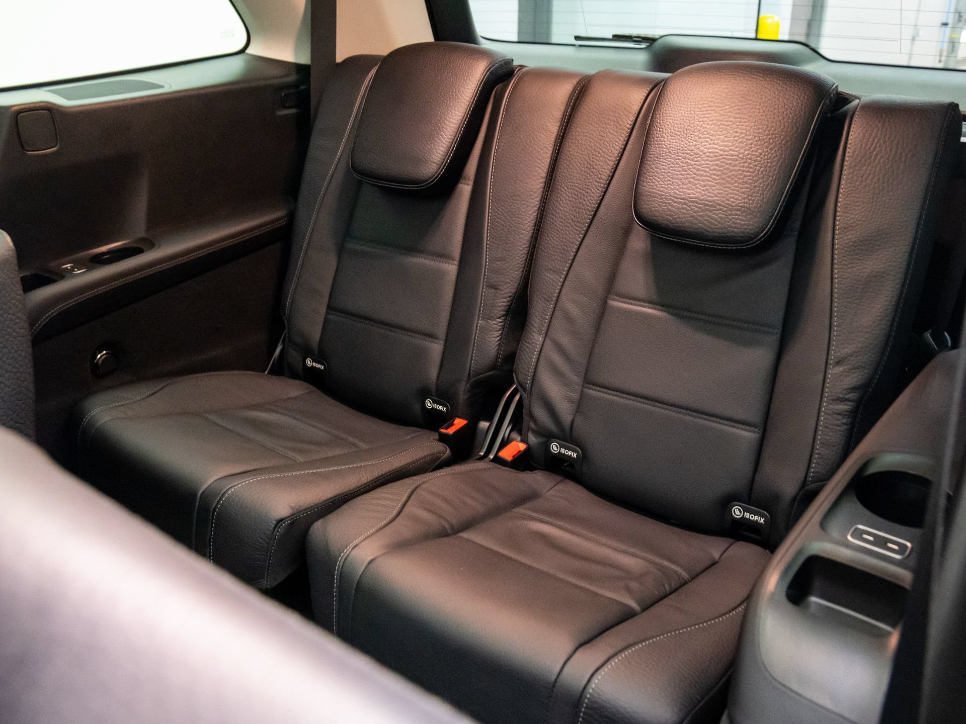 New 2026 Mercedes-Benz GLS 450 4MATIC image 18