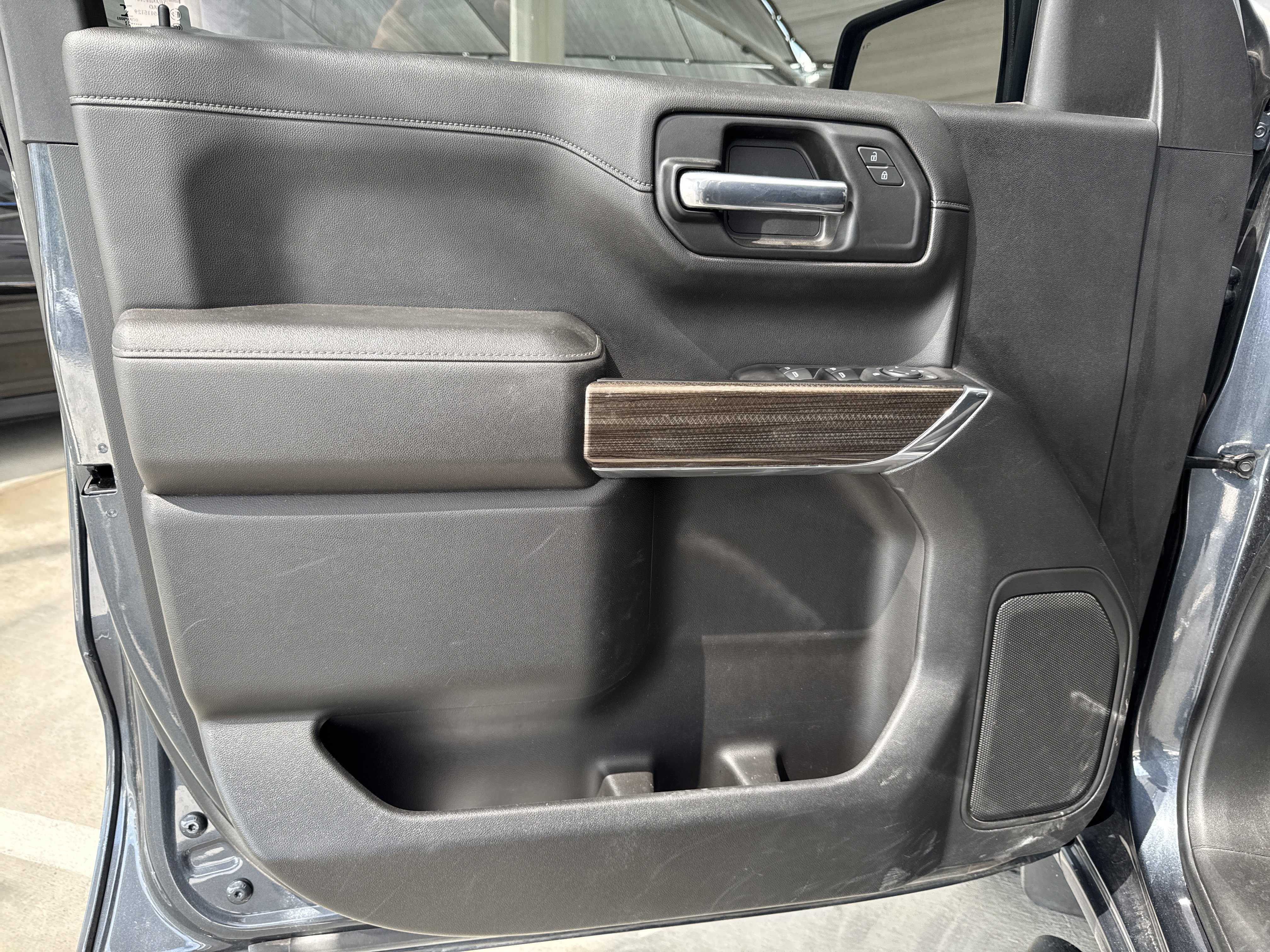 Used 2022 Chevrolet Silverado 1500 RST AWD/4WD image 13