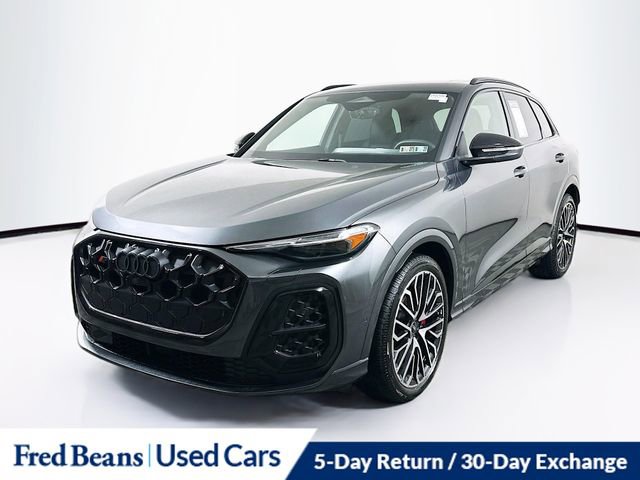 Used 2025 Audi SQ5 Premium Plus w/ Premium Plus Package image 3