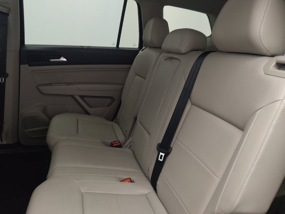 Used 2023 Volkswagen Atlas SE w/ Panoramic Sunroof Package FWD image 18