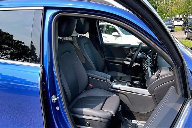 Used 2026 Mercedes-Benz GLB 250 4MATIC image 7