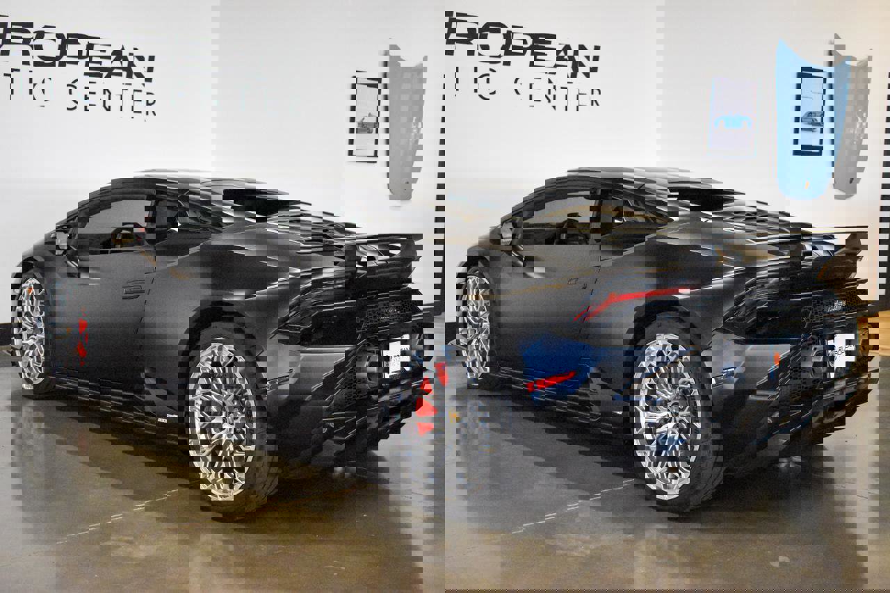 Used 2023 Lamborghini Huracan Tecnica image 30