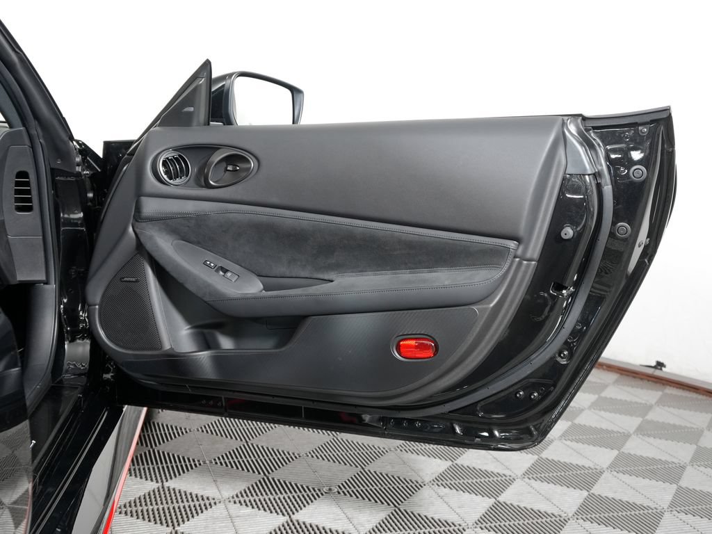 Used 2024 Nissan Z NISMO w/ Floor Mat Package RWD image 40