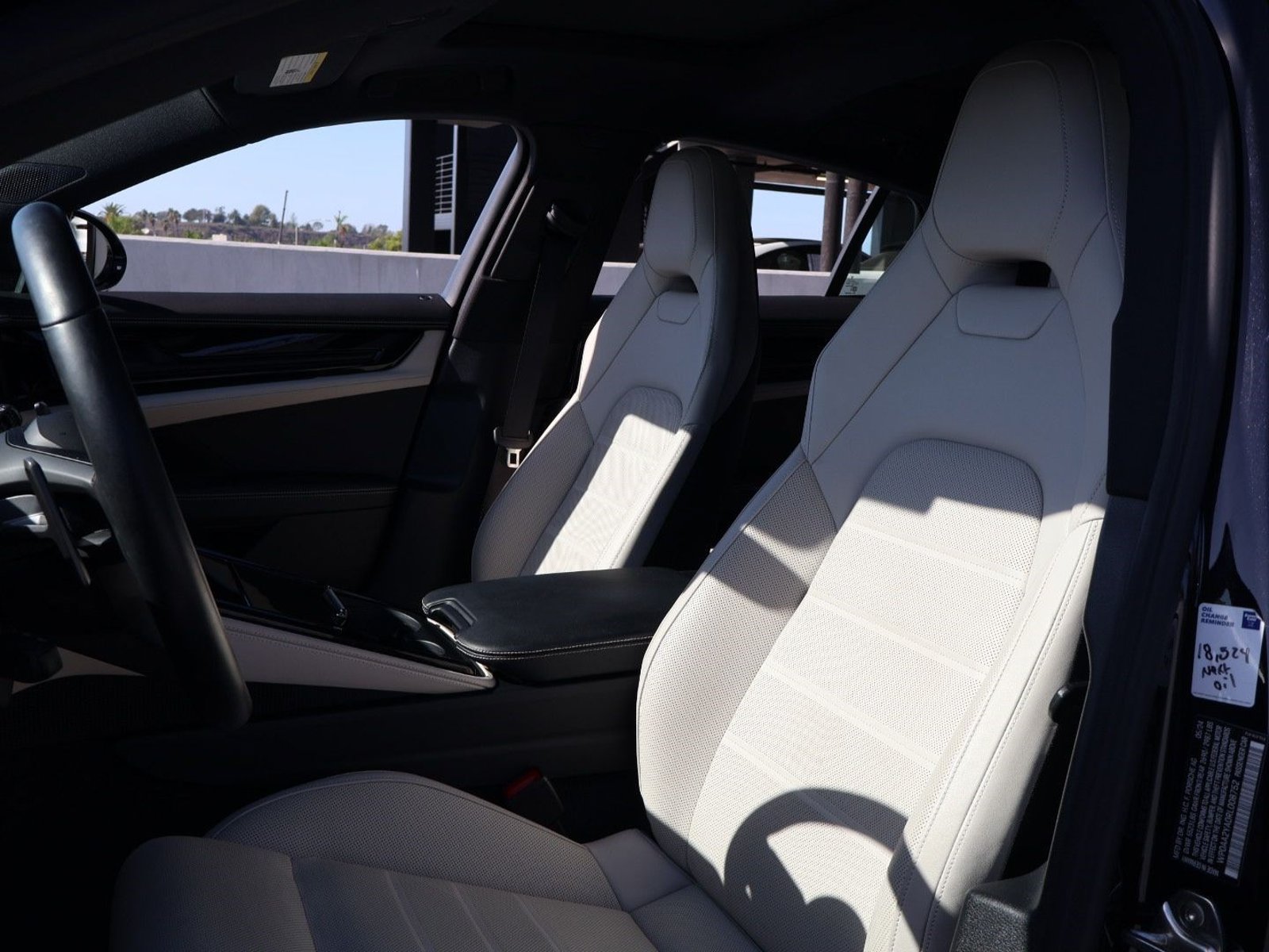 Certified 2024 Porsche Panamera w/ Premium Package RWD image 5