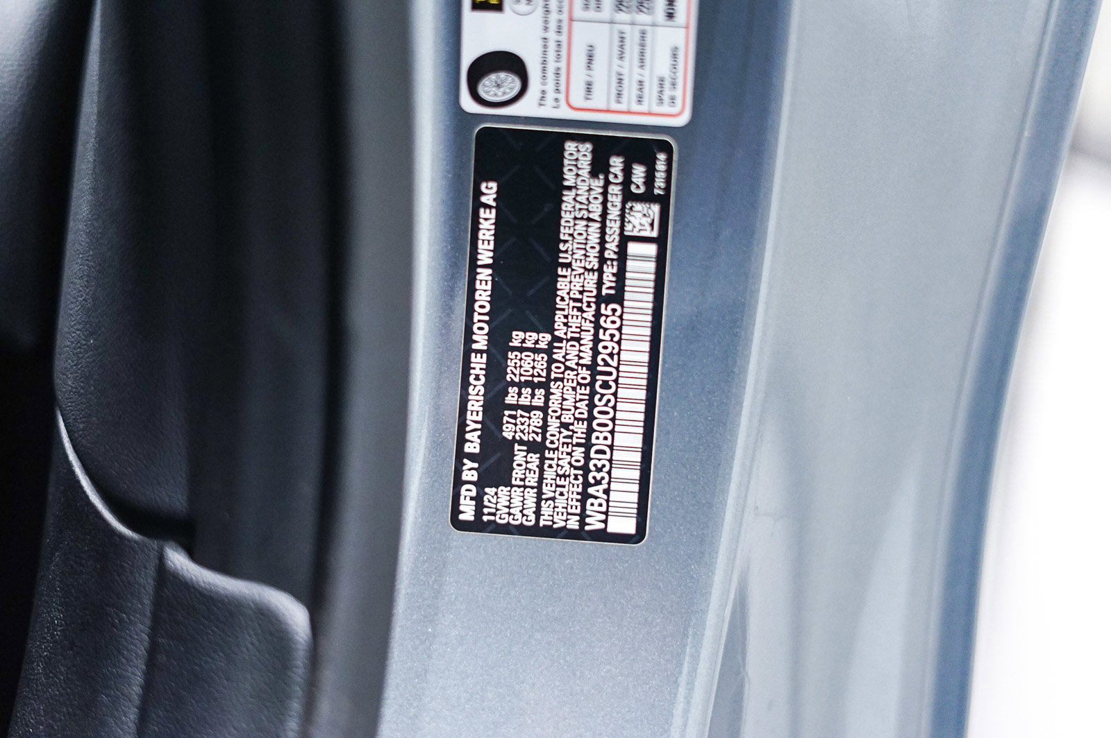 Used 2025 BMW 430i Convertible w/ Convenience Package image 34