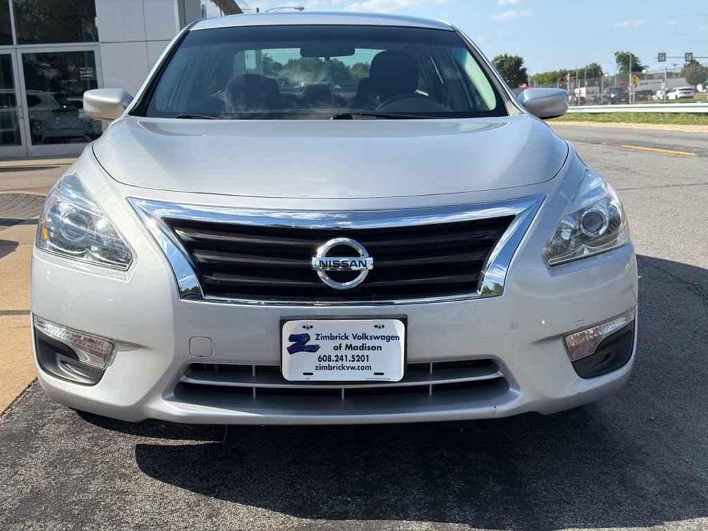 Used 2013 Nissan Altima 2.5 S FWD image 2