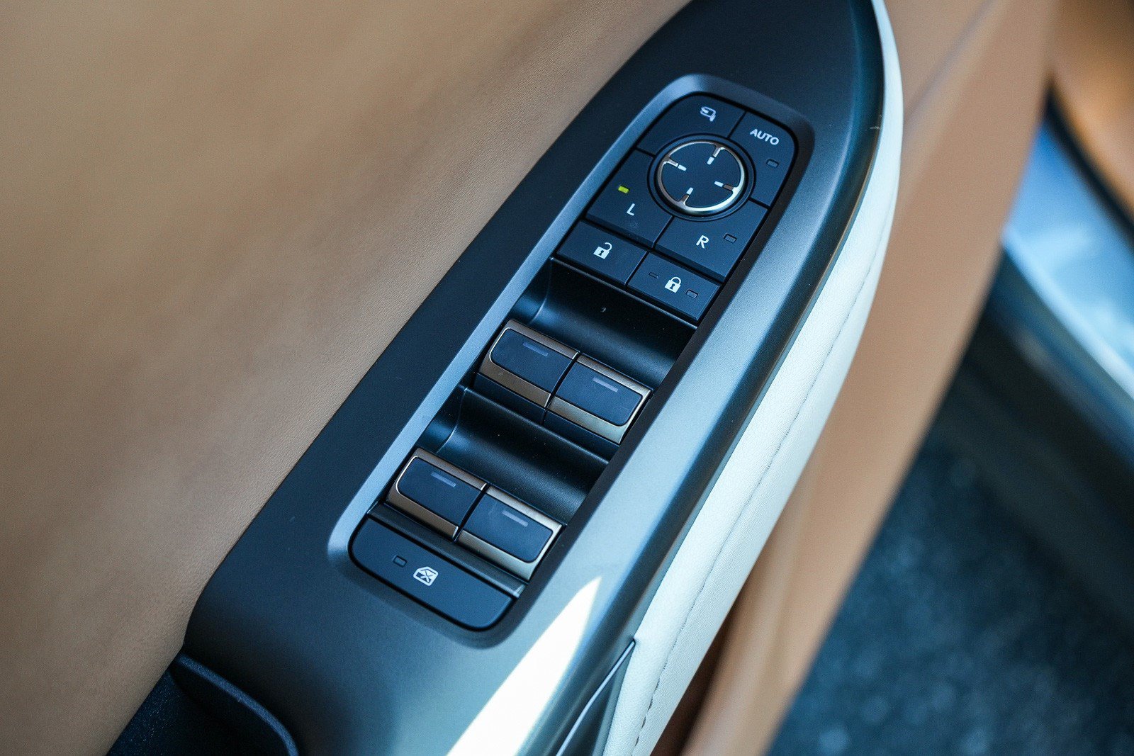 New 2026 Lexus RZ 350e 2WD image 19